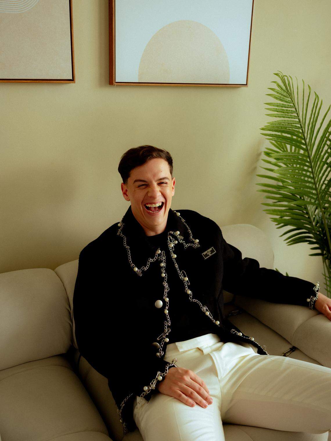 El artista se mostró feliz por la colaboración de Farruko y porque los reguetoneros se atrevan a hacer salsa con él y disfrutan ese género.