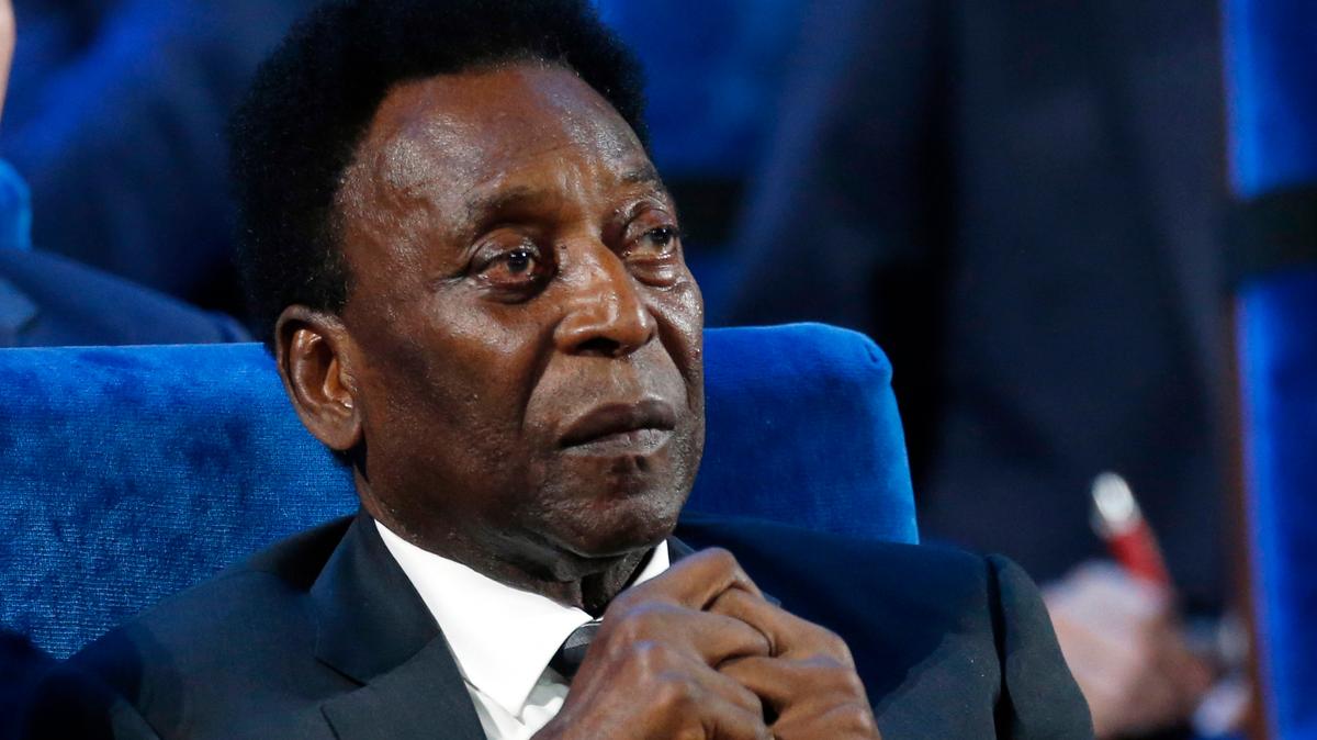Local stars and world legends, such as Lionel Messi, Barack Obama and Ariel Lassiter, have shared their condolences to Pelé on social media.