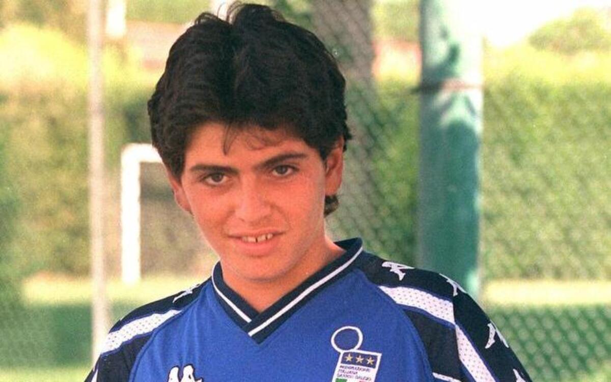 Diego Maradona Jr. con la selección de Italia Sub-17, el 28 de agosto del 2001, cuando tenía 14 años.