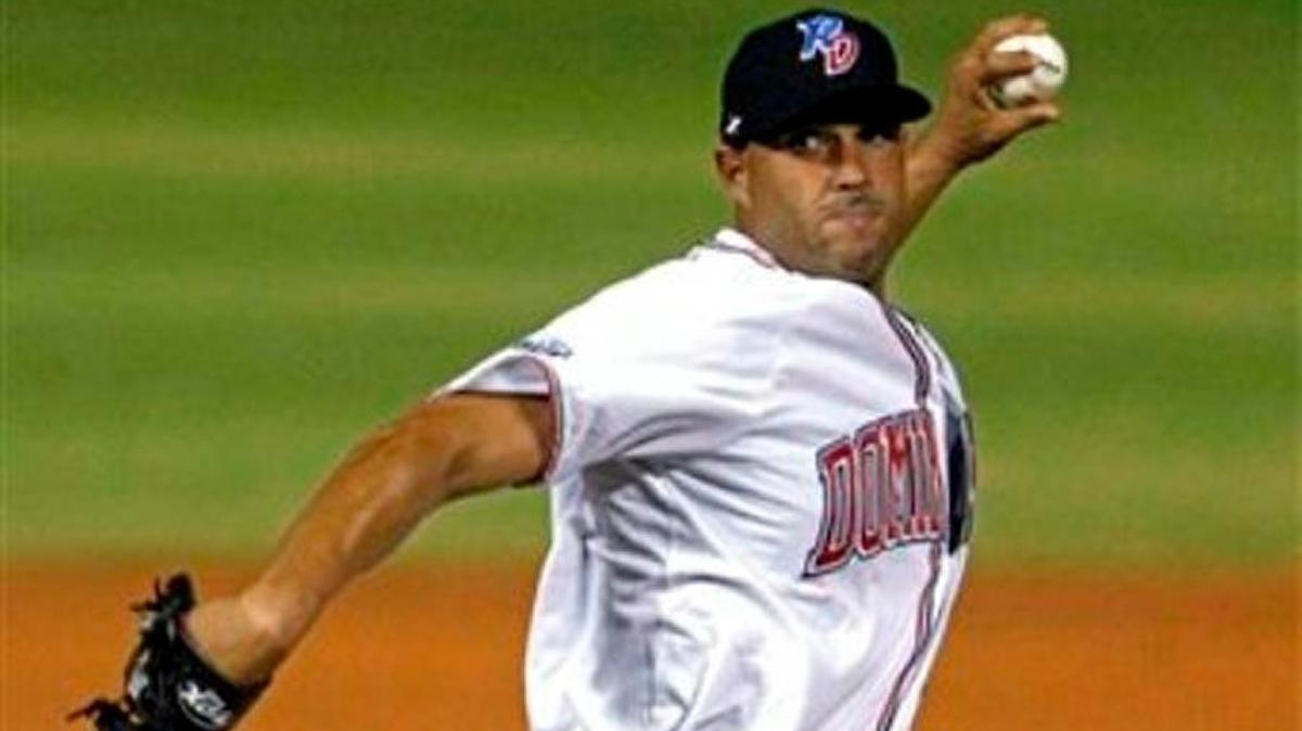 RAUL VALDES abre hoy por Dominicana contra Puerto Rico.