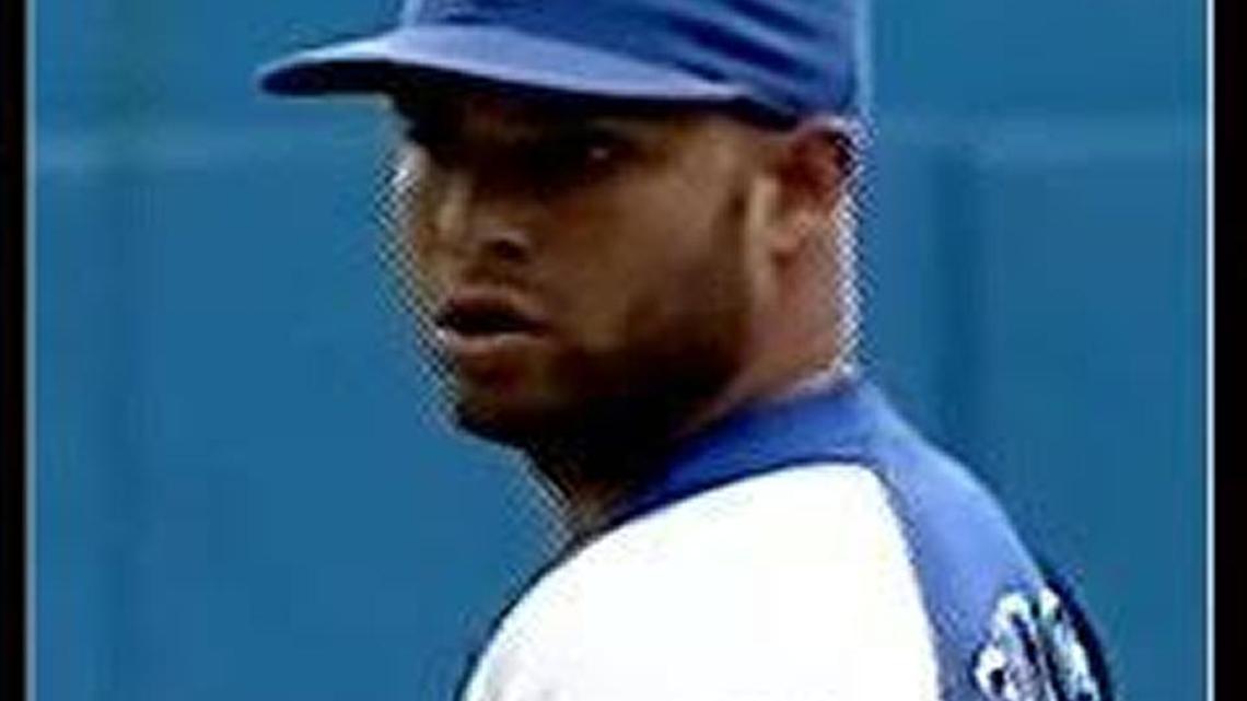 HÉCTOR PONCE era el cerrador de los Industriales, ahora está fuera de Cuba.