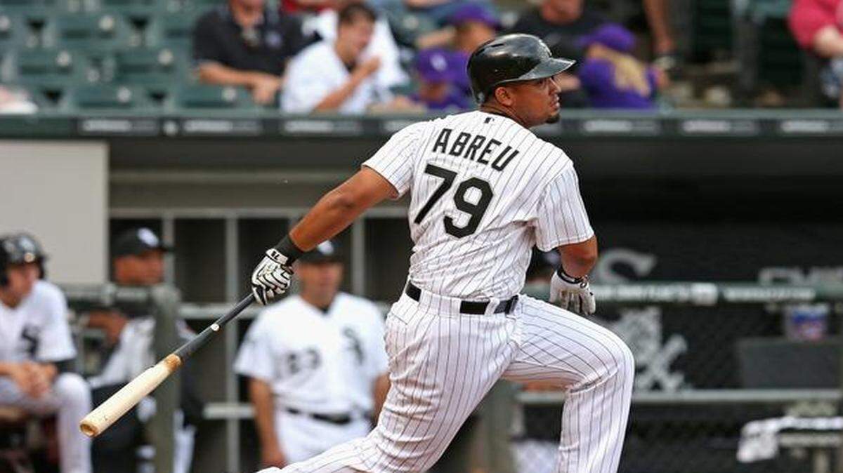
Jose Abreu lideró a todos los novatos en ocho categorías en su primera temporada en las Mayores. Impuso su dominio en hits (176), dobles (35), cuadrangulares (36), remolcadas (107), anotadas (80), en porciento de embasamiento (383), slugging (.581) y OPS (964.).
