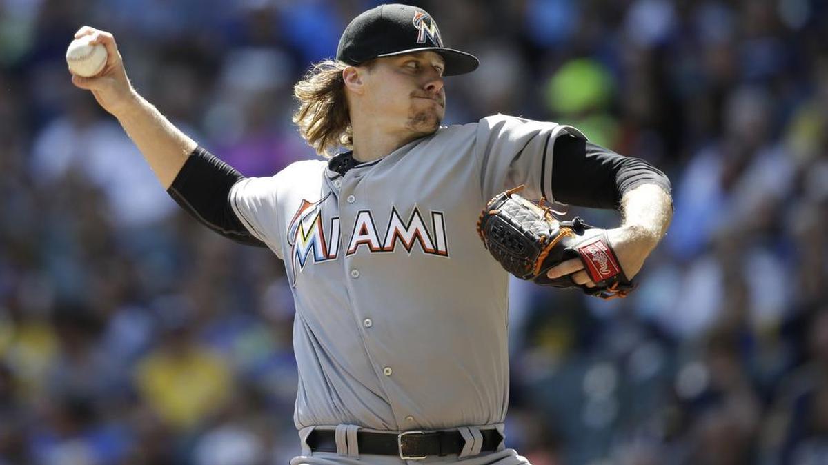 
El abridor de los Marlins Tom Koehler permitió siete carreras y nueve hits a la tanda de los Cerveceros, en cuatro y un tercio de innings, el 19 de agosto del 2015.
