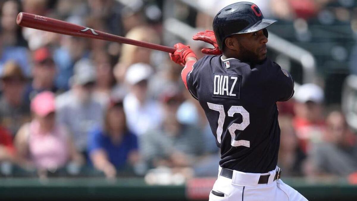 YANDY DIAZ se gana el puesto para jugar con los Indios en el 2017.