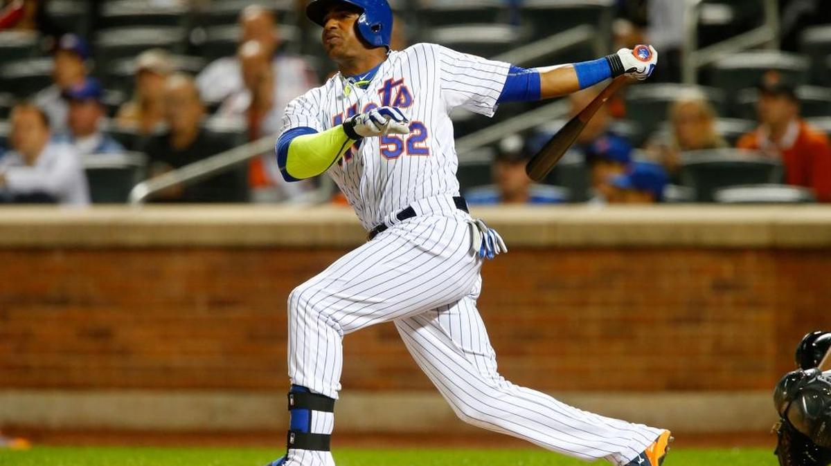 
Yoenis Céspedes disparó su jonrón 35 de la temporada en el tercer inning contra los Marlins, el lunes. El cubano fue elegido Jugador de la Semana en la Liga Nacional.
