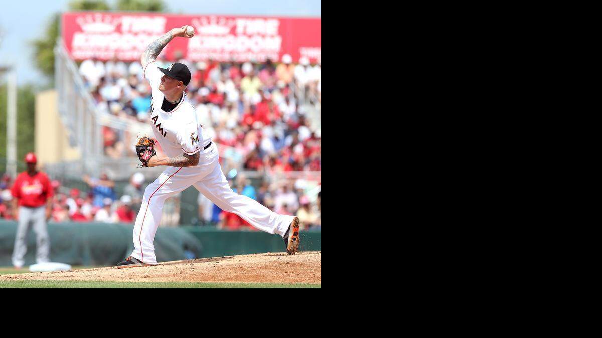 
EL LANZADOR Mat Latos trabaja contra los Cardenales el 13 de marzo en Jupiter.


