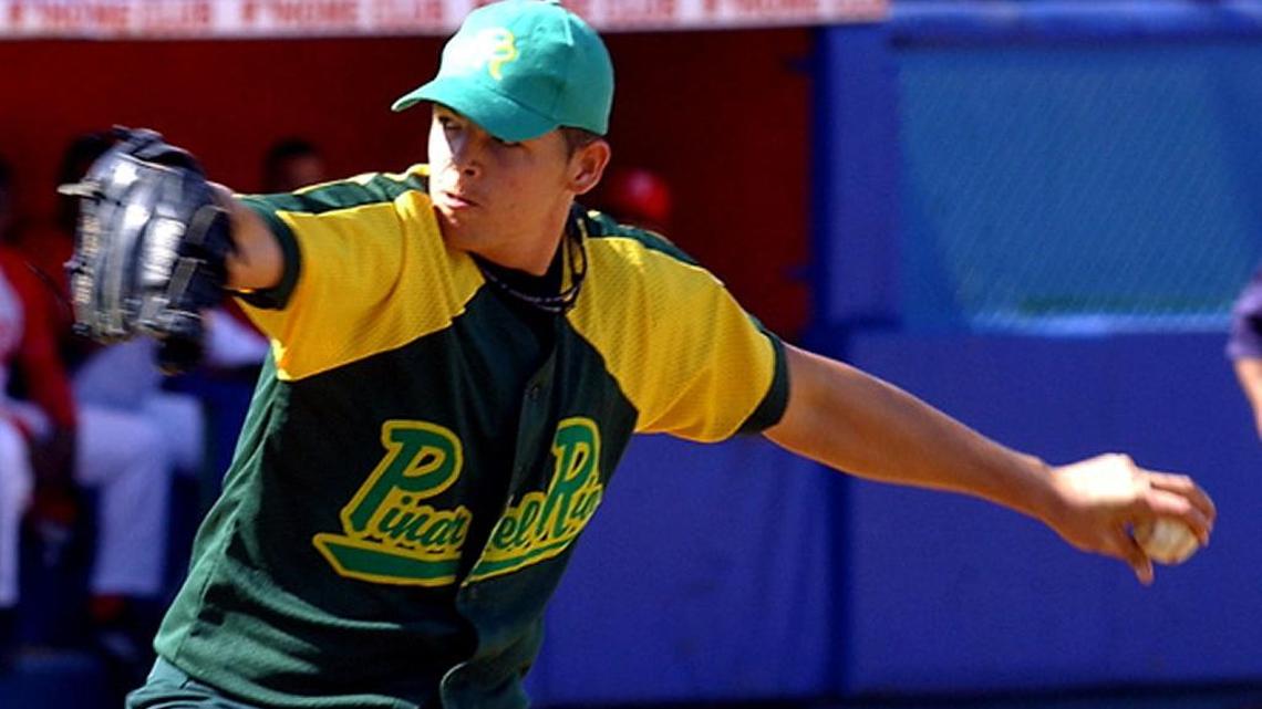 JULIO ALFREDO Martínez era lanzador de Pinar del Río en Series Nacionales.