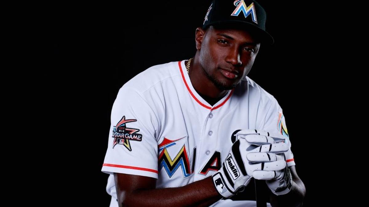 ADEINY HECHAVARRIA en foto posada del 18 de febrero en Jupiter.