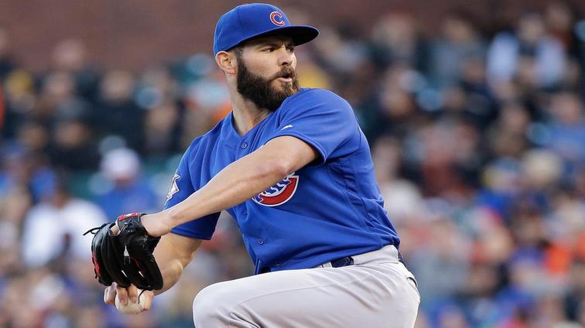 EL SERPENTINERO de los Cachorros Jake Arrieta en partido ante los Gigantes, el pasado 20 de mayo.