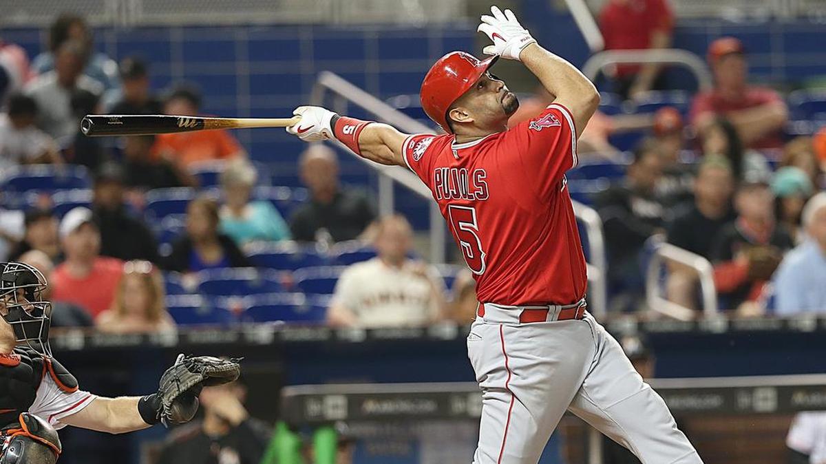 ALBERT PUJOLS necesita 25 imparables para ser el tercer pelotero con más de 600 jonrones, 3,000 incogibles y promedio de .300. Los otros dos fueron Hank Aaron y Willie Mays.