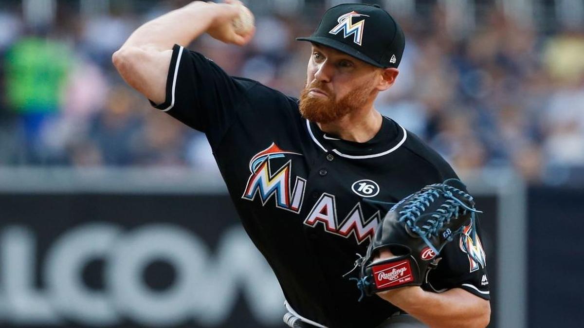 DAN STRAILY finalmente se queda con los Marlins para el resto de la temporada.