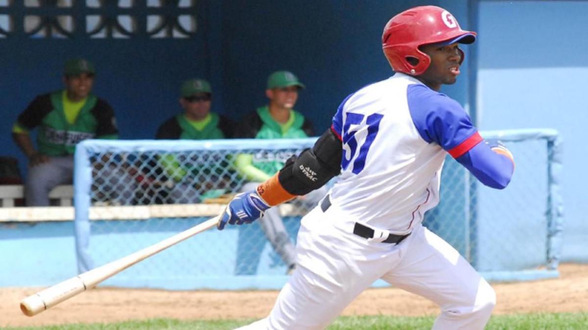 YOELKIS CÉSPEDES, hermano de Yoénis Céspedes, ha sido una revelación con Granma en la Serie Nacional.
