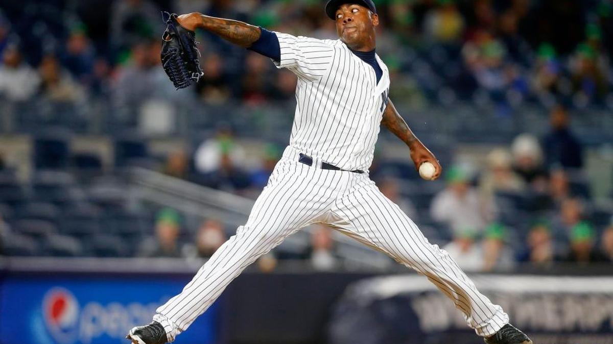 EL CERRADOR de los Yankees de Nueva York el cubano Aroldis Chapman en partido frente a los Reales de Kansas City, el 9 de mayo en el estadio del Bronx.