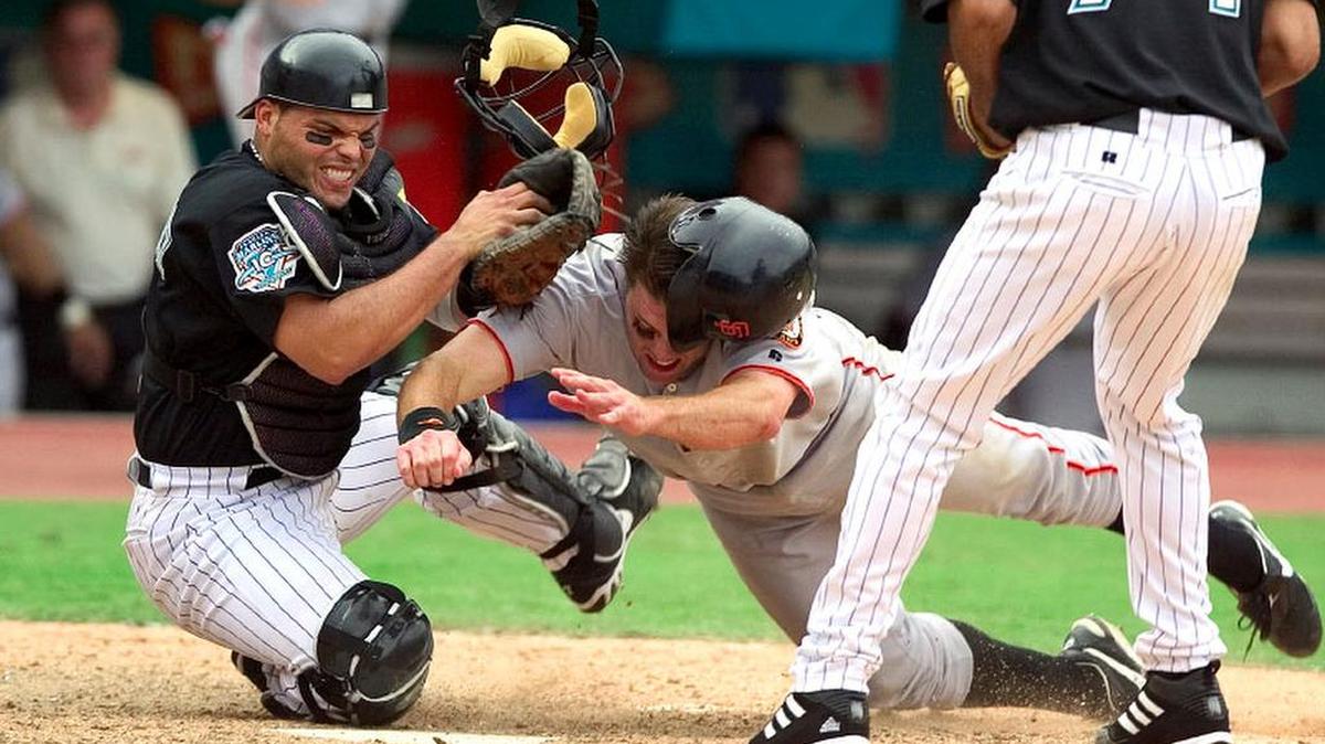 IVAN RODRIGUEZ tuvo momentos de gloria con los Marlins en el 2003.