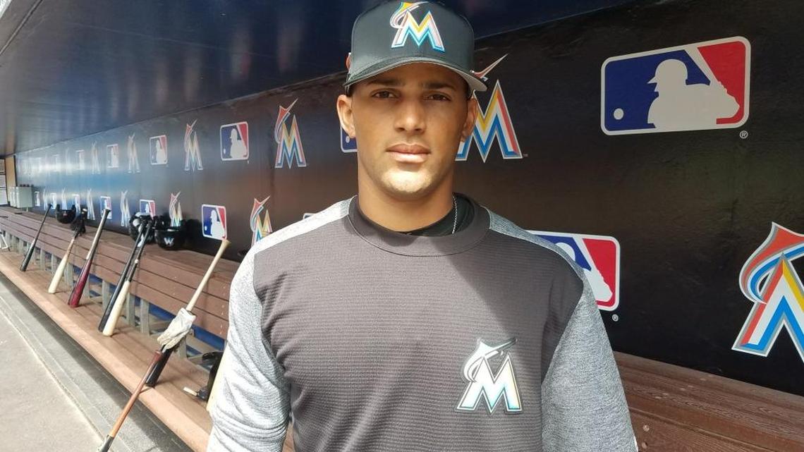 JC MILLAN antes del juego del martes 27 de marzo del 2018 contra la Universidad de Miami