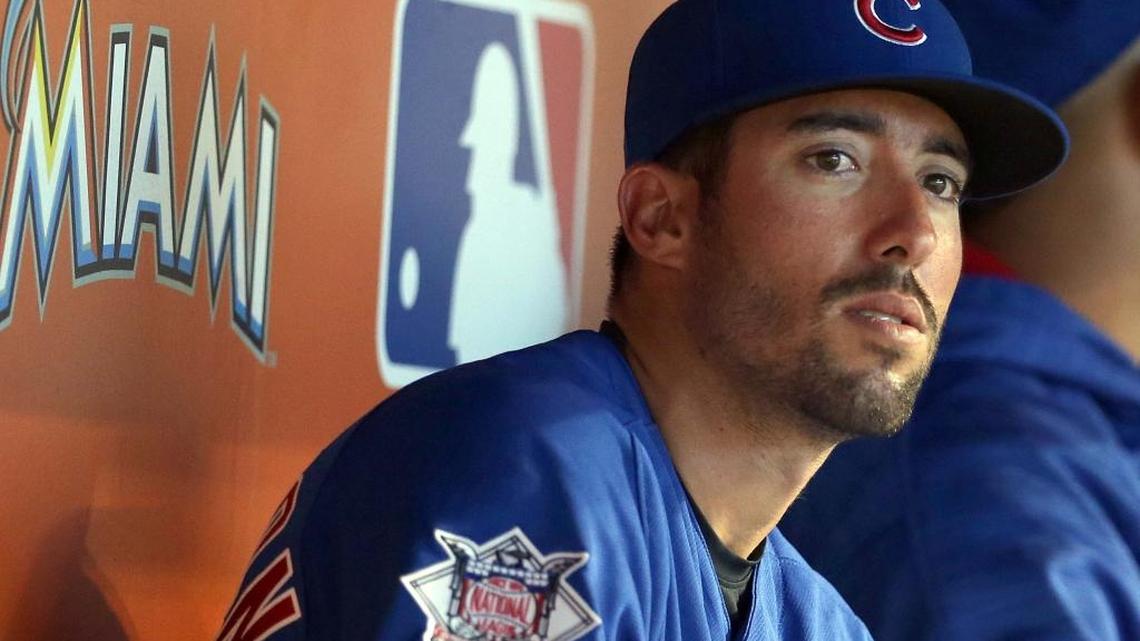 GERARDO CONCEPCION antes el inicio de un juego contra los Marlins el 23 de junio del 2016.