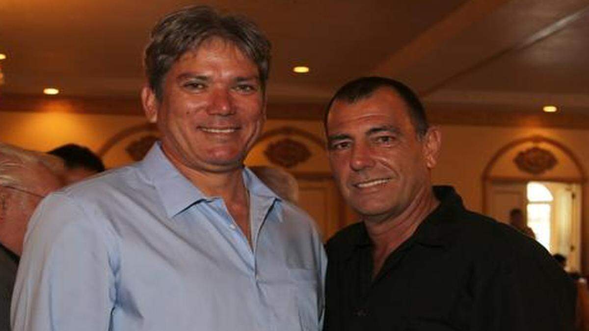 
Rolando Arrojo (izq.) y René Arocha son dos de las estrellas que se espera participen en el Juego del Reencuentro, que se efectuará este sábado 11 de octubre en el Bucky Dent Park de Hialeah.

