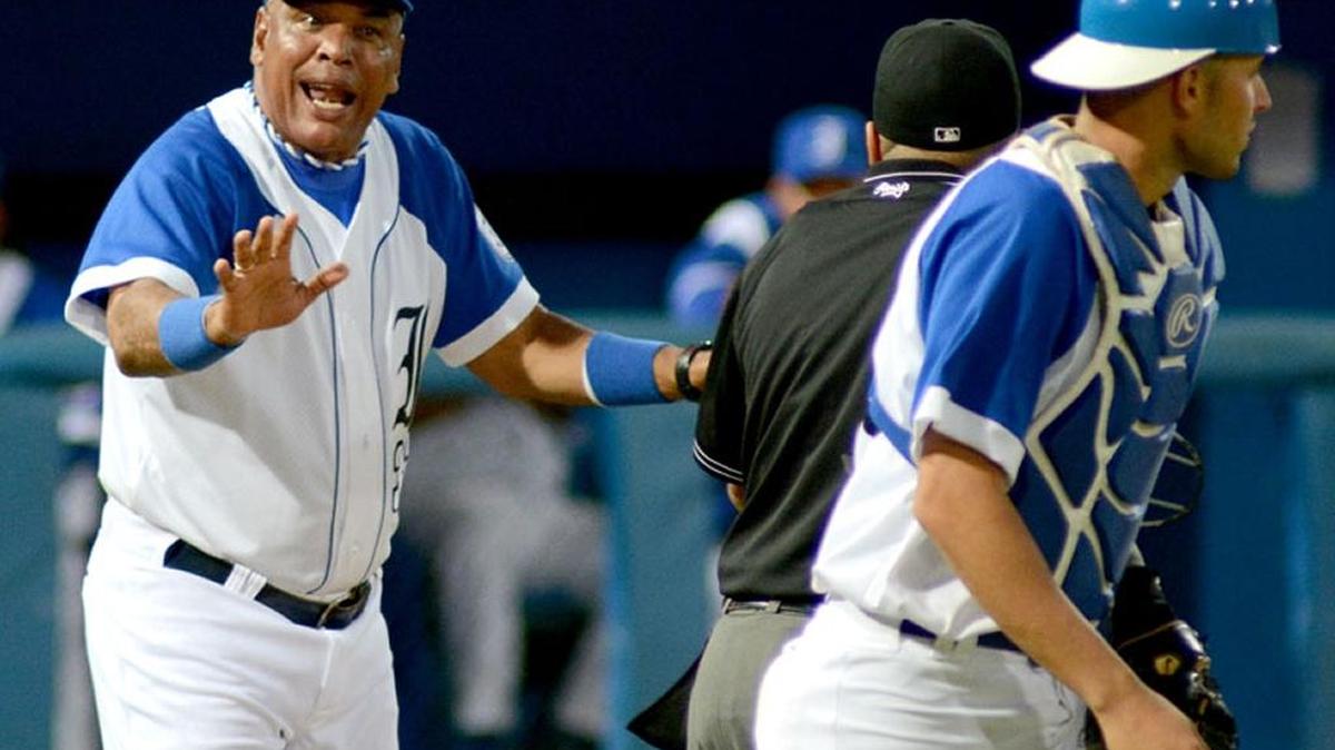 VICTOR MESA, manager de los Industriales.