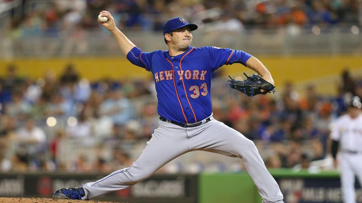 
Matt Harvey amarró bien corto a la tanda ofensiva de los Marlins que apenas pudo conectarle dos hits en siete entradas al abridor de los Mets, el miércoles 5 de agosto del 2015.
