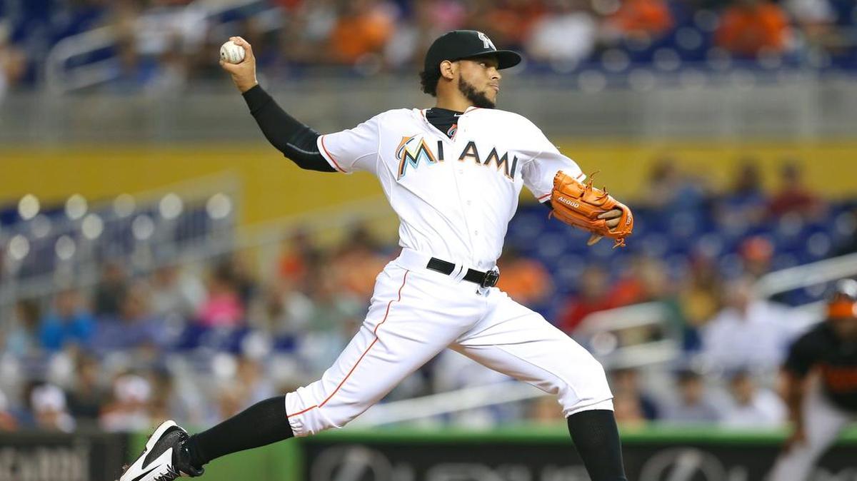 
HENDERSON ÁLVAREZ lanza para los Marlins contra los Orioles el 22 de mayo en el parque de Miami.
