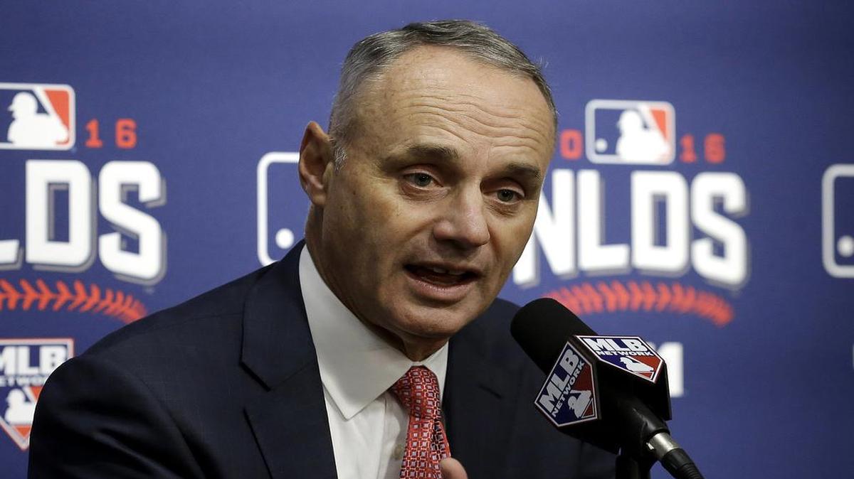 El comisionado de Grandes Ligas Rob Manfred en una conferencia de prensa el 10 de octubre del 2016.