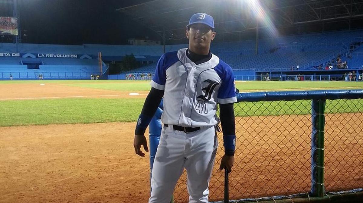 HASUAN VIERA se encuentra en Dominicana en busca de agente para jugar en Grandes Ligas.