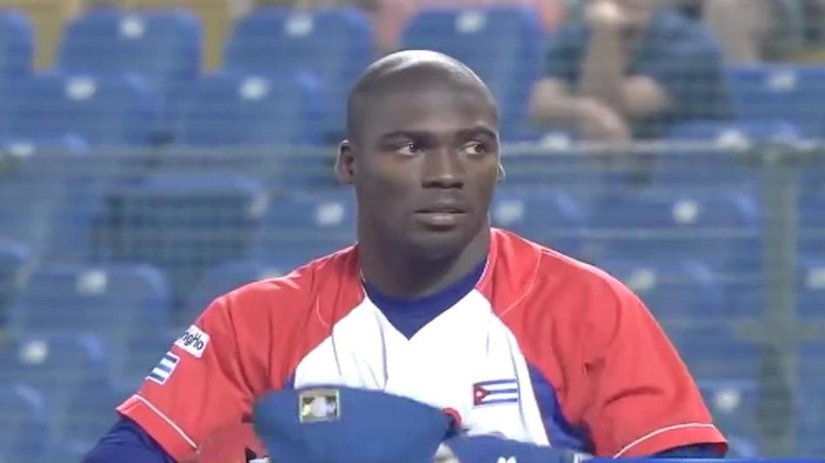 El pelotero cubano Stayler Hernández cedió el último out para Cuba, que fue eliminada 7-2 por Corea del Sur, en los cuartos de final del Premier 12 de béisbol, el 16 de noviembre del 2015.