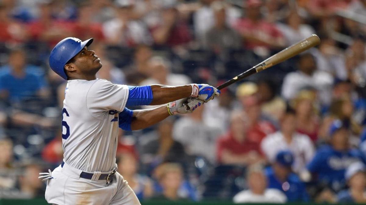 EL CUBANO Yasiel Puig batea por los Dodgers en un partido frente a los Nacionales, el 19 de julio del 2016 en Washington.