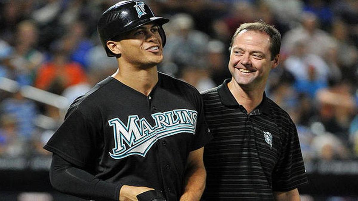 SEAN CUNNINGHAM (d) junto a Giancarlo Stanton.