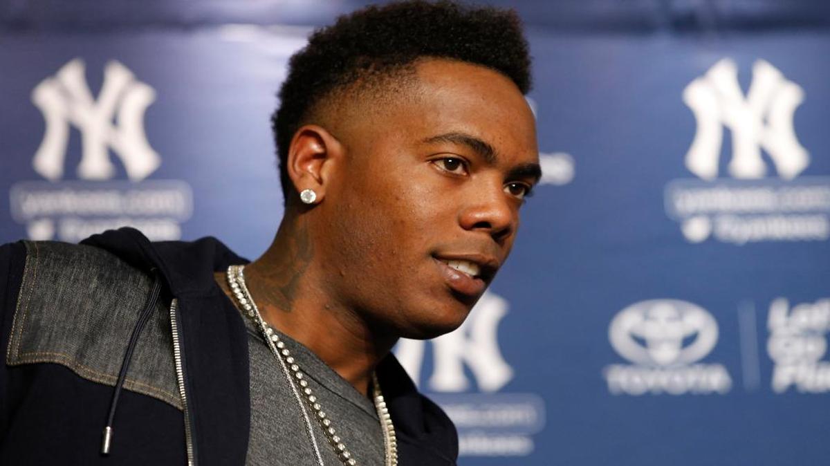 El cubano Aroldis Chapman comparece en la conferencia de prensa de los Yankees, el domingo 8 de mayo del 2016 en Nueva York.