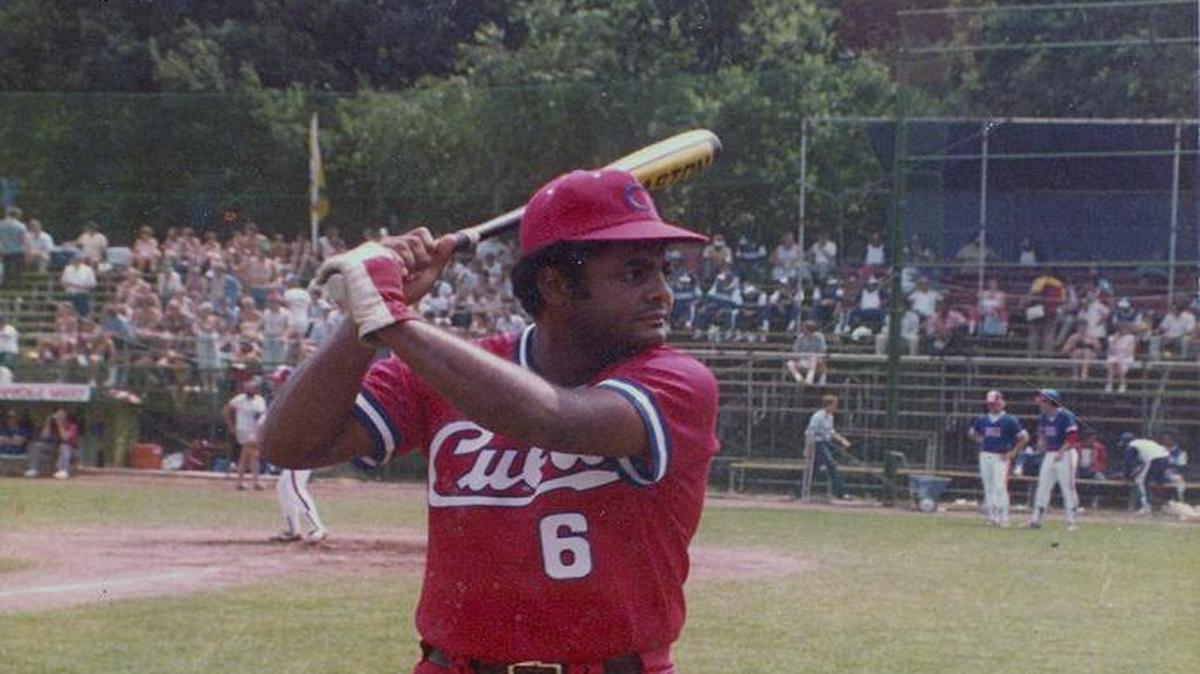 
PEDRO JOSE Rodríguez, uno de los peloteros más efectivos y populares de Cuba, se encuentra de visita en Miami.
