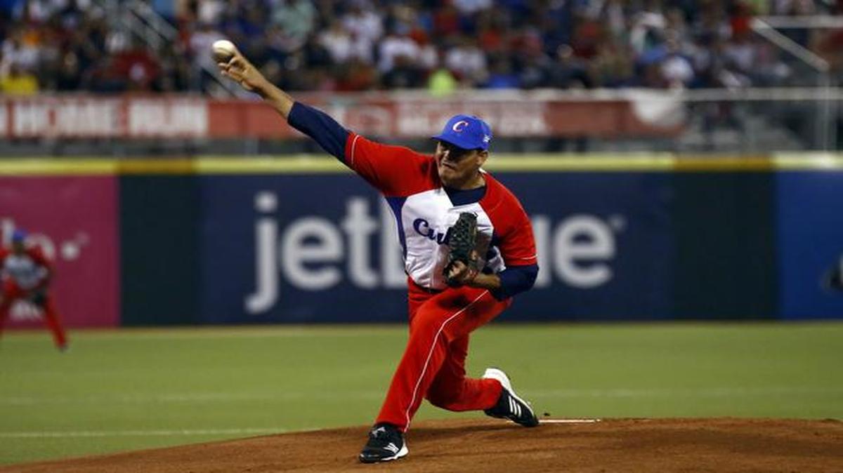 
El abridor de Cuba Yosvany Torres permitió dos carreras y cuatro hits a Puerto Rico.


