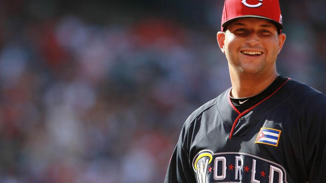 YONDER ALONSO ya llevó la bandera de Cuba en el Juego de las Estrellas del Futuro del 2010, celebrado en Anaheim.