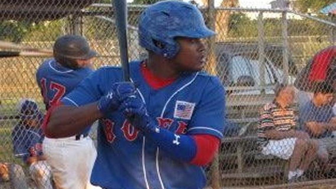 Alay Lagos, infielder del equipo Boer de la Liga Nica.