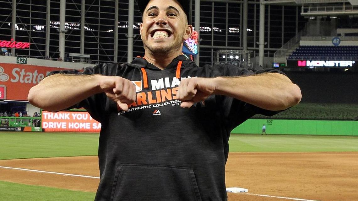 JOSE FERNANDEZ celebra una victoria contra los Dodgers el 9 de septiembre del 2016.