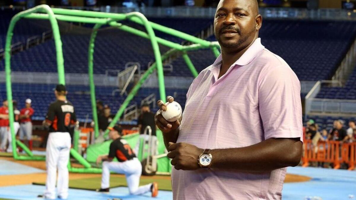 
PEDRO LUIS Lazo durante una visita al parque de los Marlins el 11 de septiembre.
