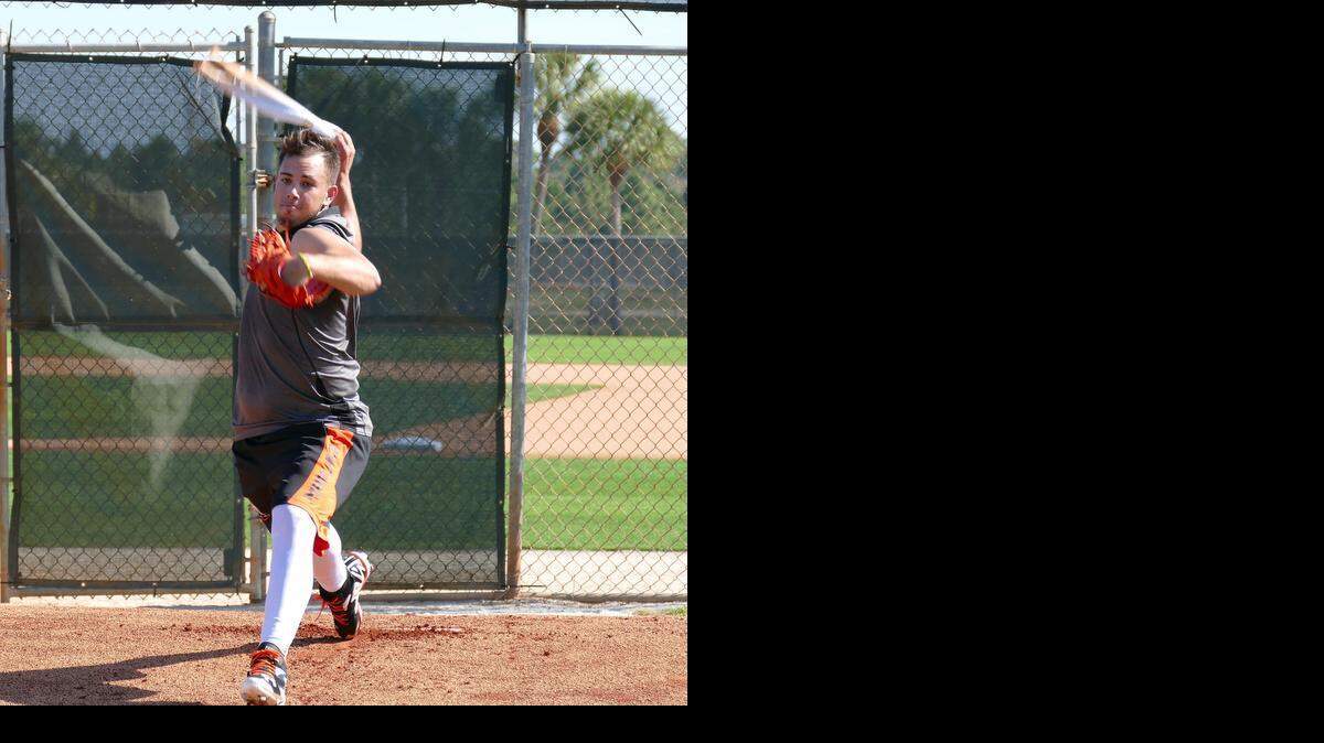 
JOSE FERNANDEZ trabaja en su recuperación en el complejo de Jupiter el 24 de febrero.


