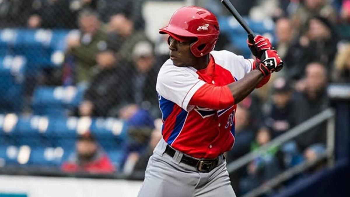 JULIO PABLO Martínez es el prospecto cubano de mayor alcance en el mercado.