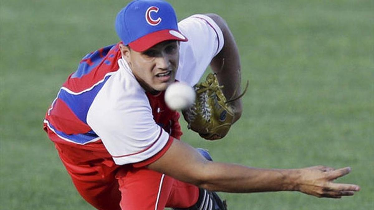 NORGE LUIS Ruiz llega a un acuerdo con Oakland y firma con un bono de $2 millones.