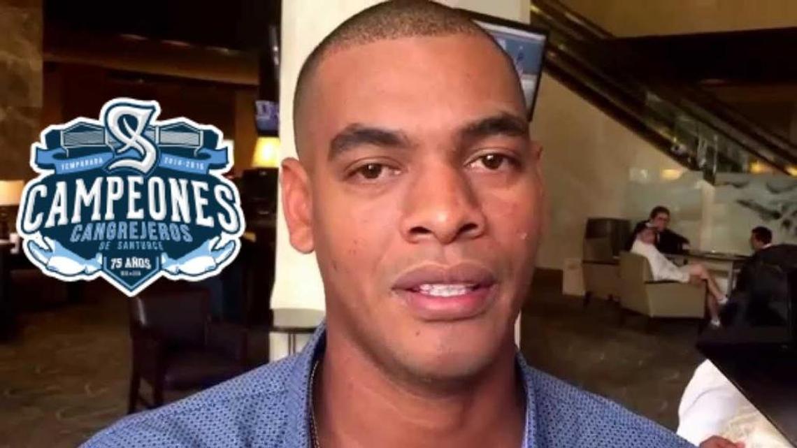 HECTOR OLIVERA planea jugar en Puerto Rico para reiniciar su carrera.