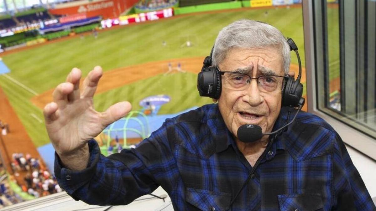 FELO RAMIREZ, la voz de los Marlins, durante un juego contra Chicago el 24 de junio del 2016.