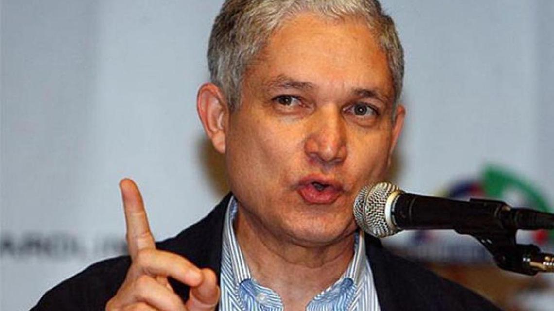 EL COMISIONADO del Caribe Juan Francisco Puello Herrera.