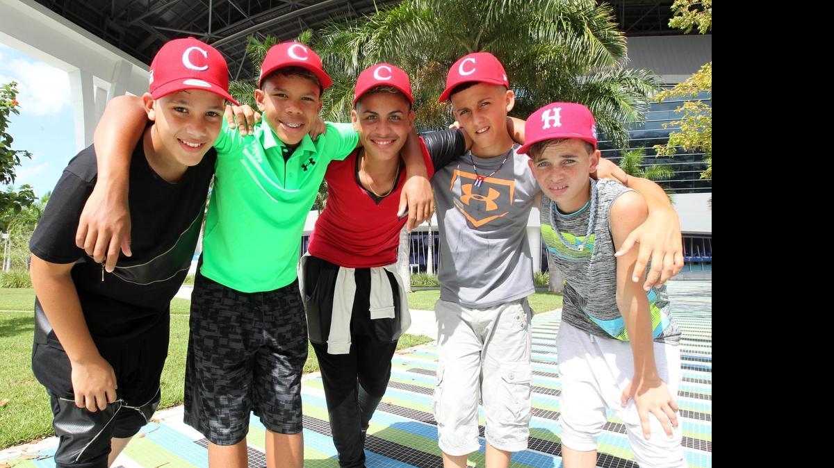 
INTEGRANTES DEL equipo Habaneros que participa en el torneo Salute Tu Baseball con sede en Orlando.
