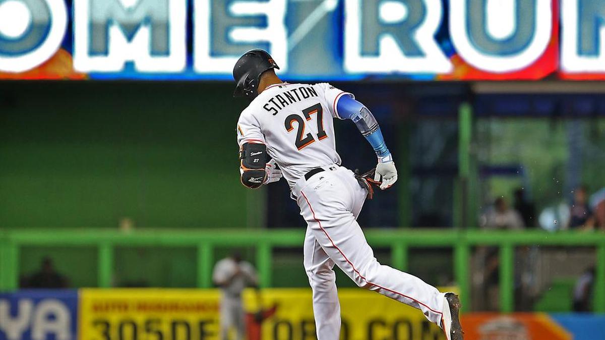 La historia de Giancarlo Stanton ha devorado los rumores de invierno y mantiene paralizado el mercado de agentes libres.