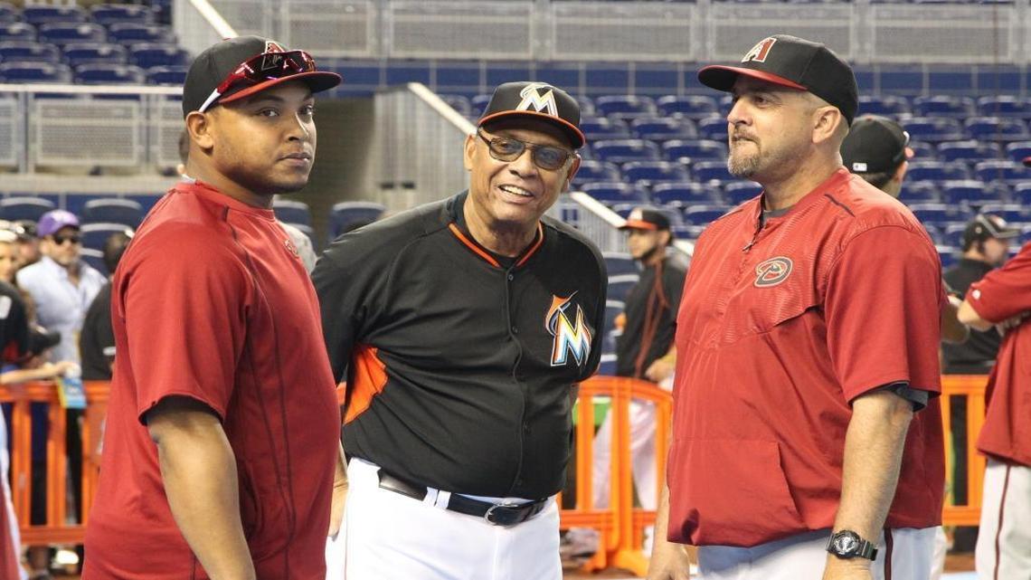 ARIEL PRIETO (d) junto a Tany Pérez (c) y Yasmani Tomás el 18 de mayo del 2015 en Miami.