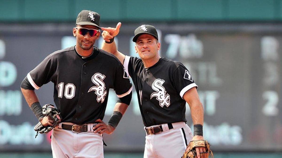 ALEXEI RAMIREZ (i) junto al tremendo Omar Vizquel, ahora en la boleta para entrar en Cooperstown.