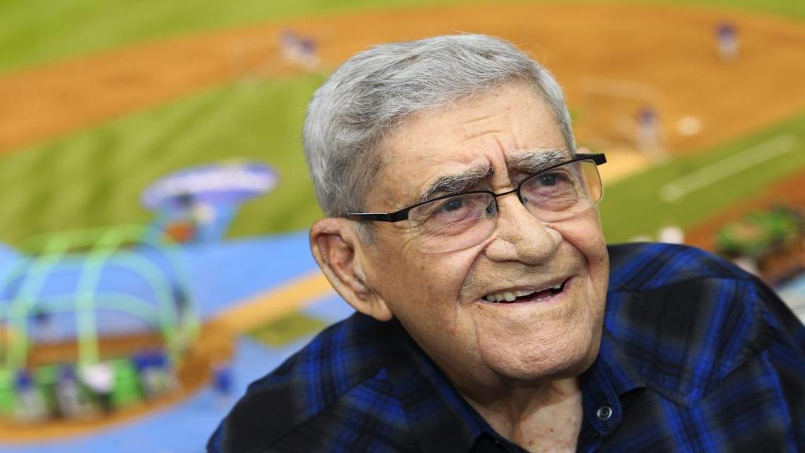 FELO RAMIREZ antes del inicio de un juego contra los Cachorros en el Marlins Park el 24 de junio del 2016.
