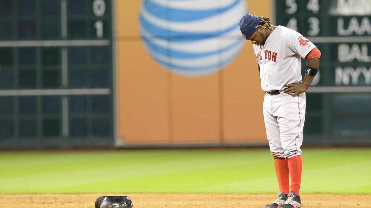 
HANLEY RAMIREZ espera por el veredicto de los encargados de impartir justicia tras una jugada en segunda el 23 de julio.
