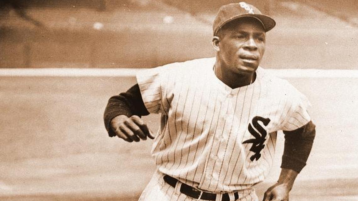 
ORESTES MIÑOSO con los Medias Blancas de Chicago en 1955.
