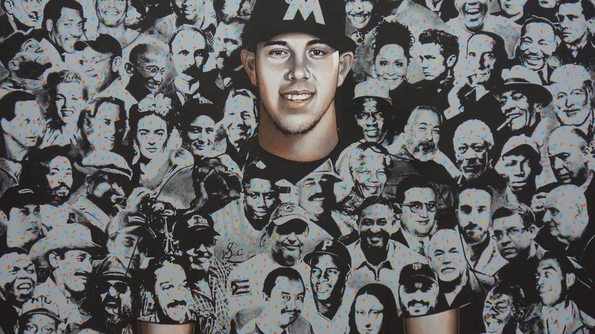 JOSE FERNANDEZ inmortalizado en esta obra de Reynerio Tamayo como parte de la exposición Cuban Slugger.
